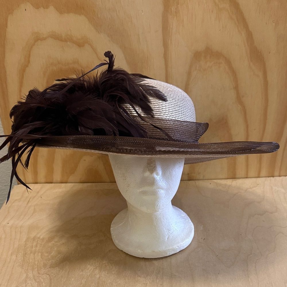 Elegant Wide-Brim Feather Trim Ladies Hat in Brown and Cream